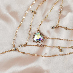 Heart & Star lifestyle image, gold pendant