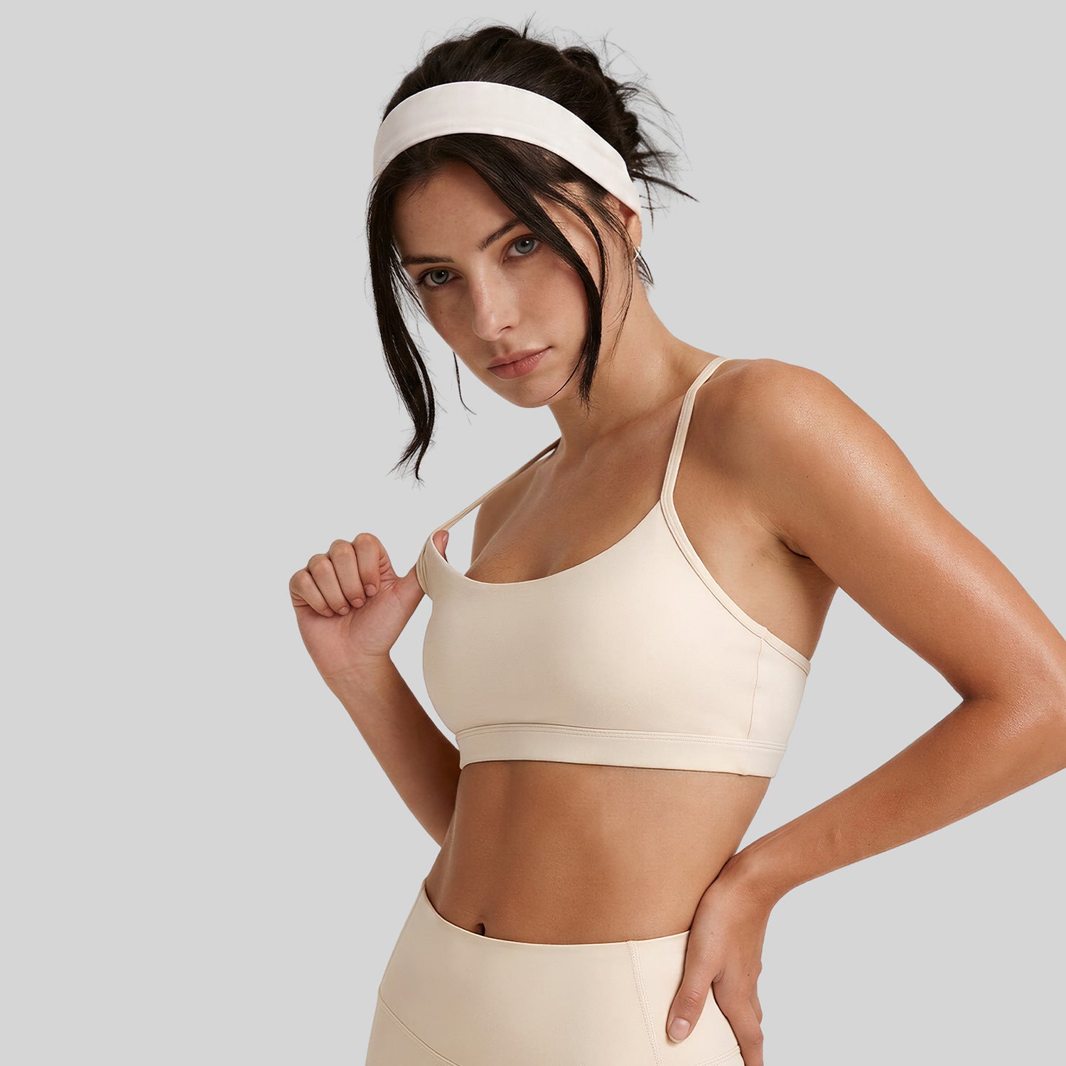 Celynia Seamless Bra With Thin Straps, High Impact Shockproof, Anti-Sagging & Back Beautifying Followed Stores