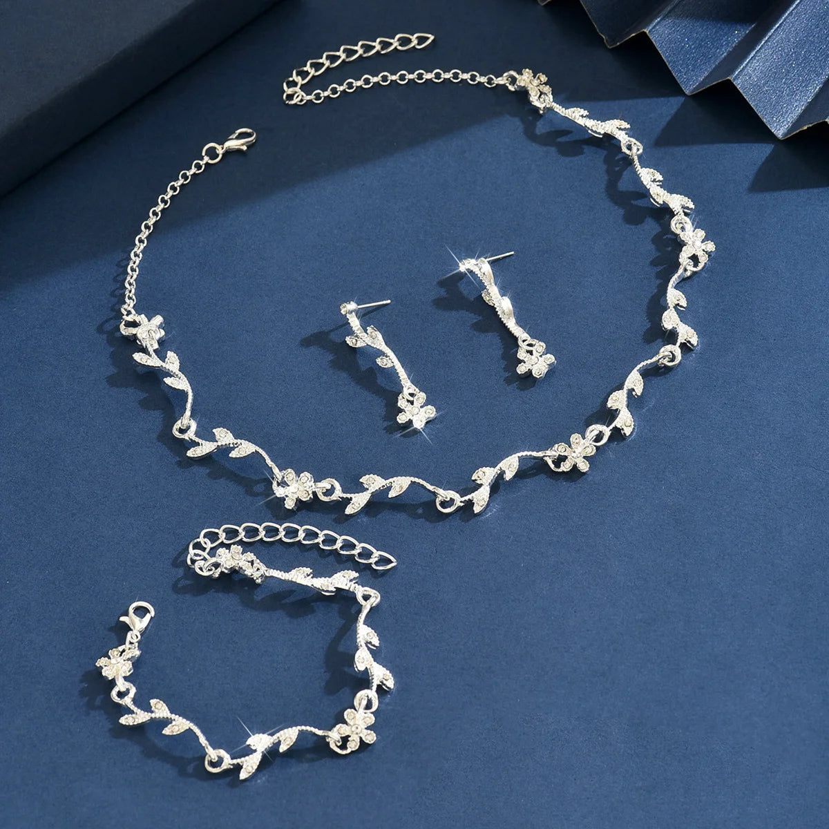 Korean Set lifestyle image, coordinated jewelry