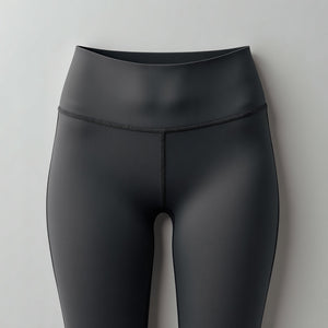 Celynia Mock Two-Piece Sports Tight Pockets Yoga Pants detail