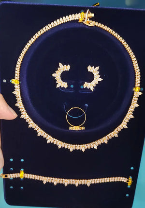 Bridal Set packaging and presentation